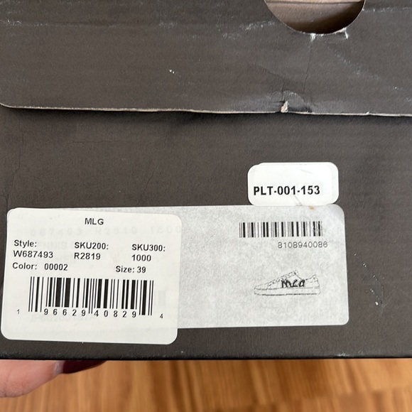 McQ Alexander McQueen Logo Printed Sneakers - Picture 8 of 8